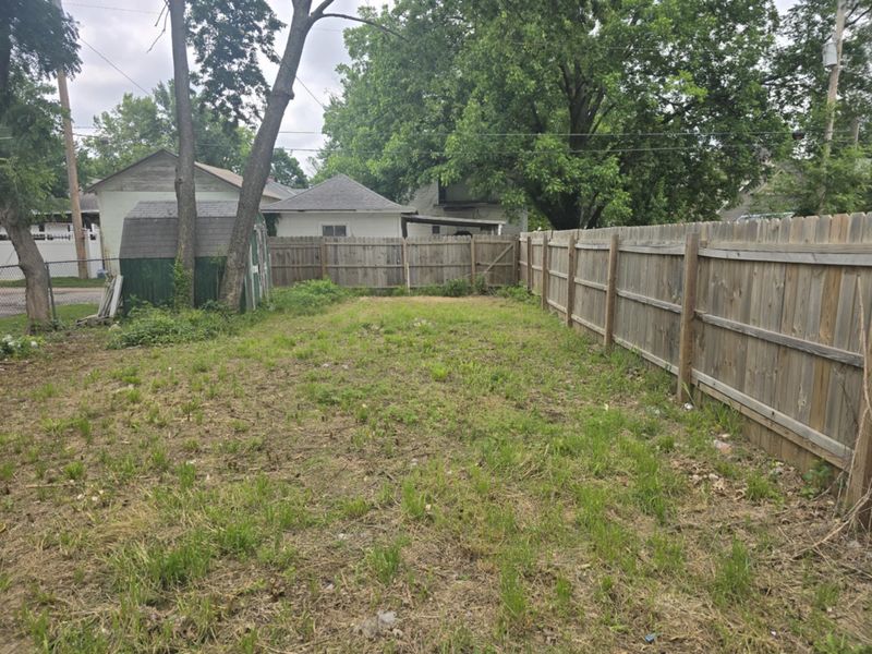 611 E 10th Ave, Winfield, KS 67156