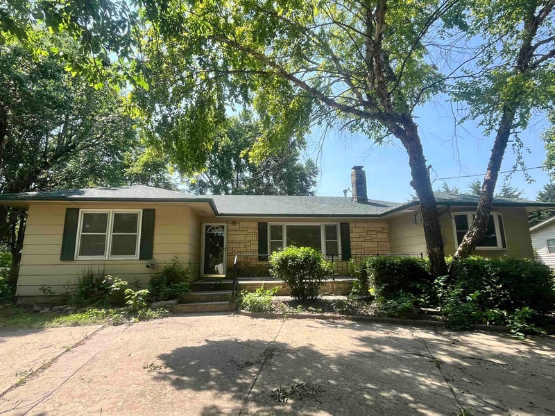 7 Prairie Ln, Marion, KS 66861