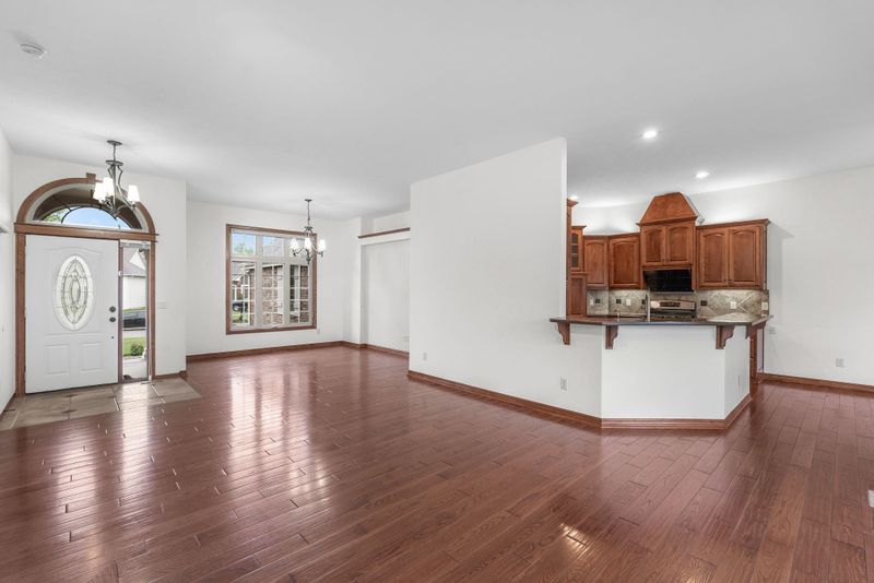 811 Woodstone, Andover, KS 67002