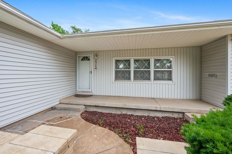 2516 N Halstead, Wichita, KS 67204