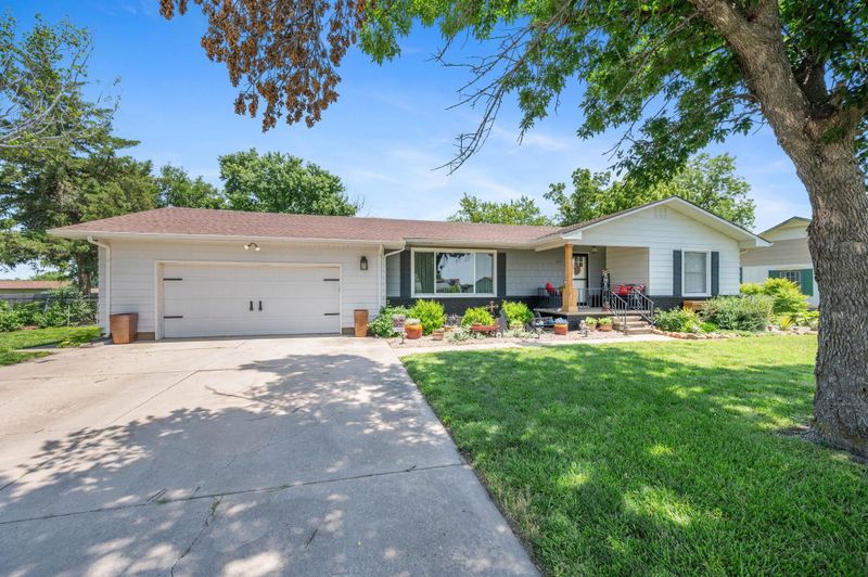520 N Ohio St, Benton, KS 67017