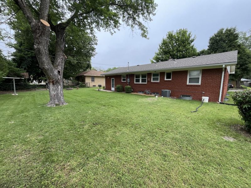313 Alice Ave, Newton, KS 67114