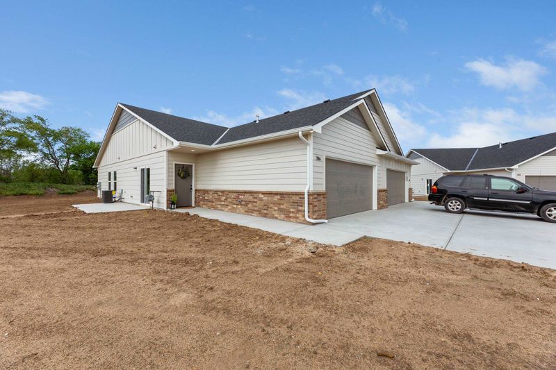 434 Trails Head Ct, Goddard, KS 67052