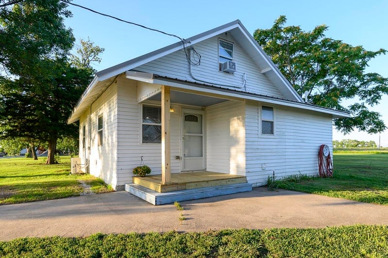 1985 Mule, Howard, KS 67349