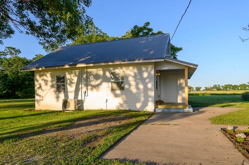 1985 Mule, Howard, KS 67349