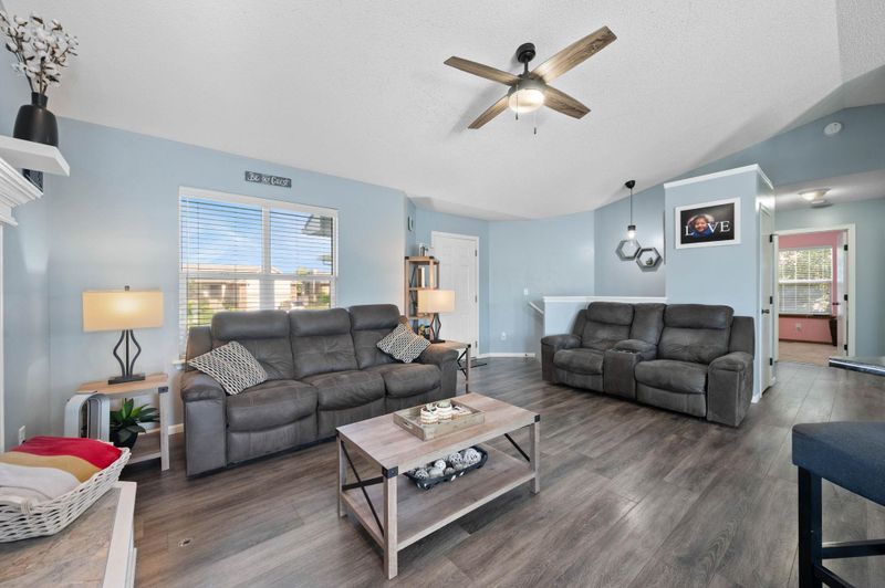5114 N Blackhawk St, Wichita, KS 67219