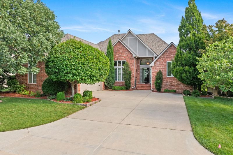 10214 E Bronco St, Wichita, KS 67206