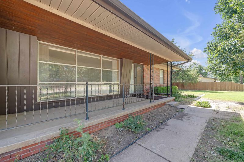 2880 N Halstead St, Wichita, KS 67204