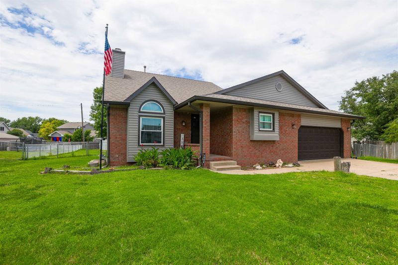 600 E Rolling Hills, Clearwater, KS 67026