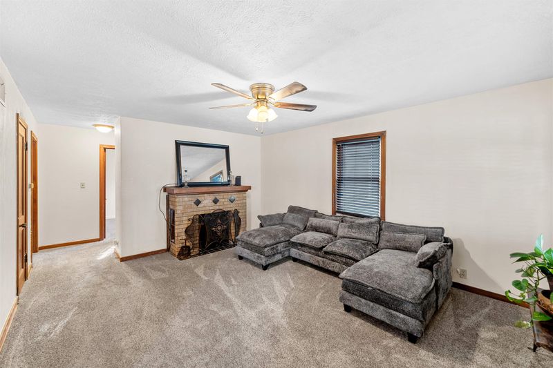 1115 N 9th St, Salina, KS 67401