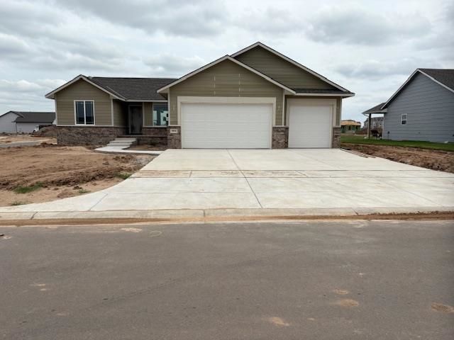 10943 W Sondra Ct, Maize, KS 67101