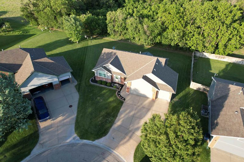 6026 W Brookview Ct, Wichita, KS 67205