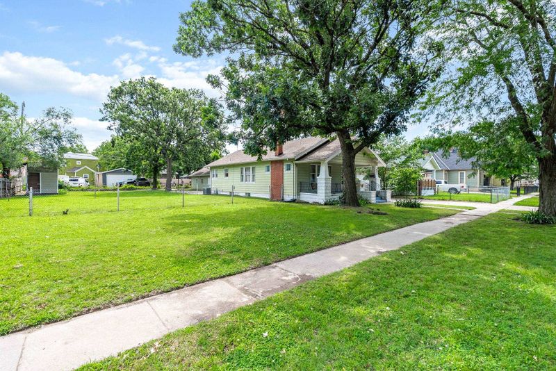 1114 N Jackson Ave, Wichita, KS 67203