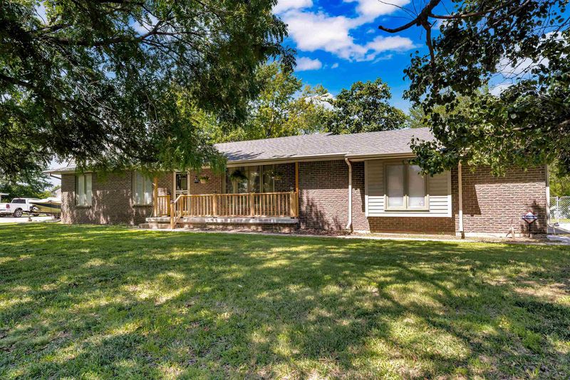 721 S Daisy Ln, Andover, KS 67002