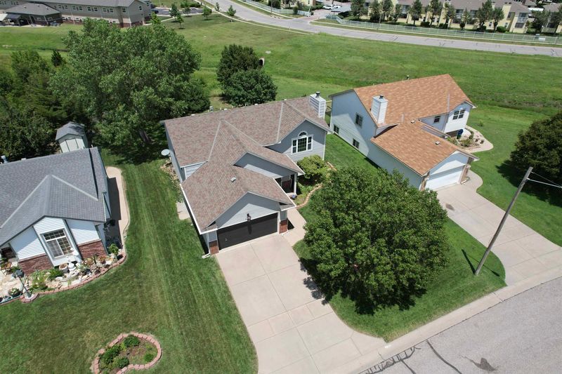 7412 E Brookview Cir, Wichita, KS 67226
