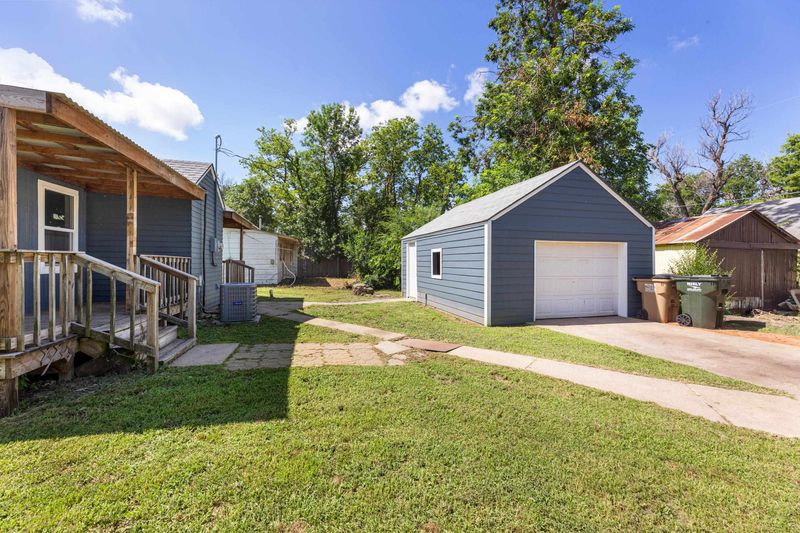 301 S Reno, Burrton, KS 67020