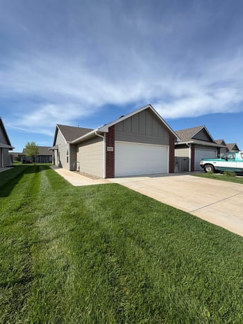 2701-2703 W 55th St N, Wichita, KS 67204