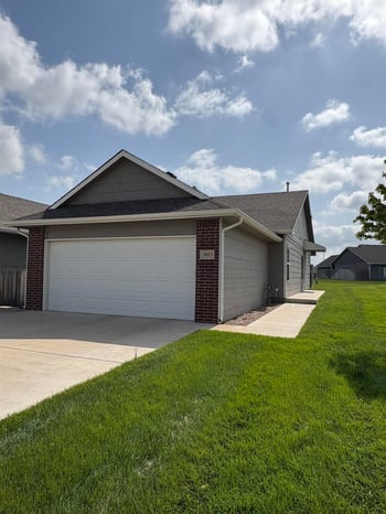 2515-2513 W 55th St N, Wichita, KS 67204
