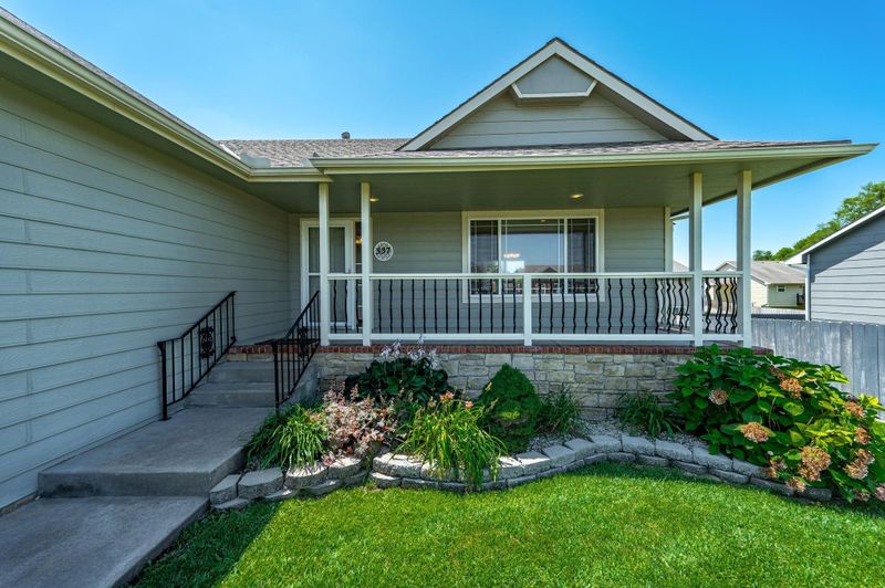 337 E Quail Ridge St, Mulvane, KS 67110-1134