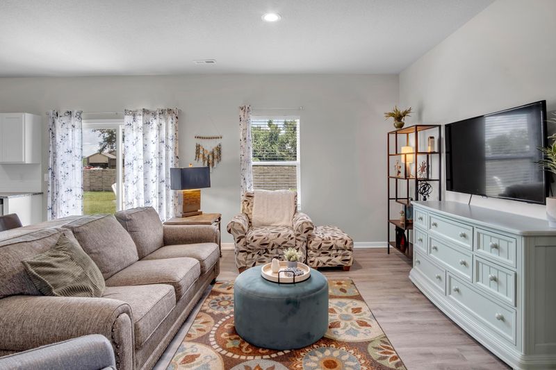 1708 Casey, Newton, KS 67114
