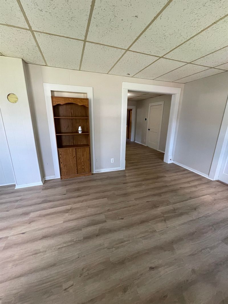 317 W 10th Ave, Winfield, KS 67156