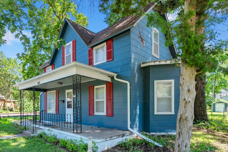 433 E 5th St, Newton, KS 67114