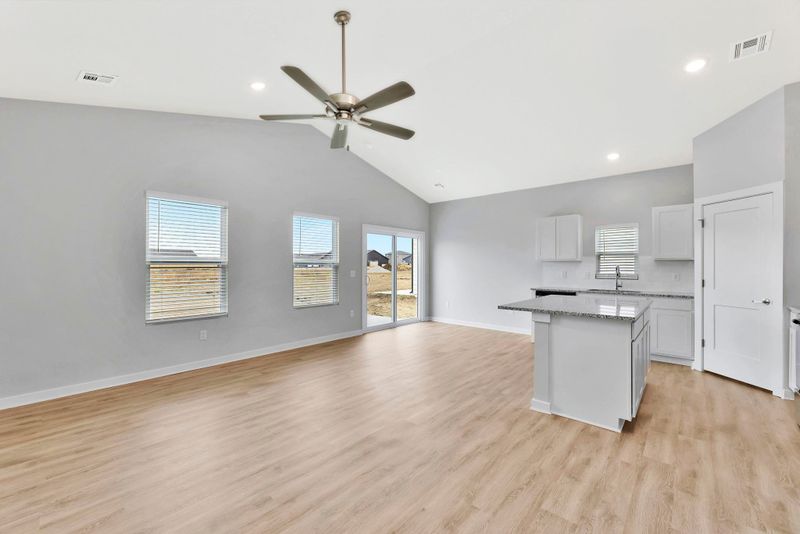 9221 E Creed St, Wichita, KS 67210