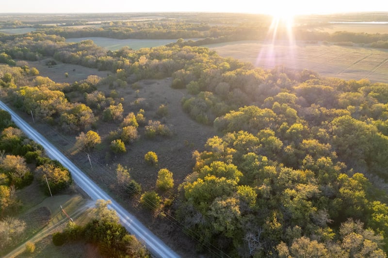 19031 SW Tawakoni Rd, Douglass, KS 67039