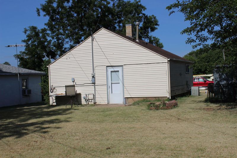 209 West St, Ellsworth, KS 67439