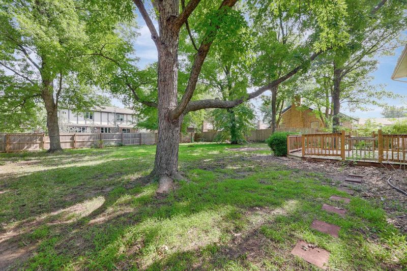 1400 E Evergreen Ln, Derby, KS 67037