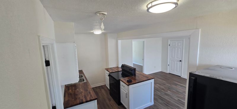 2503 E Mossman, Wichita, KS 67214