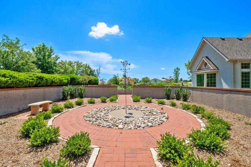 2448 Haven Dr, Abilene, KS 67410