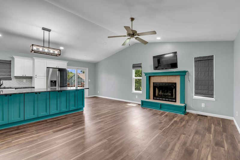 1826 N Columbine Cir, Andover, KS 67002