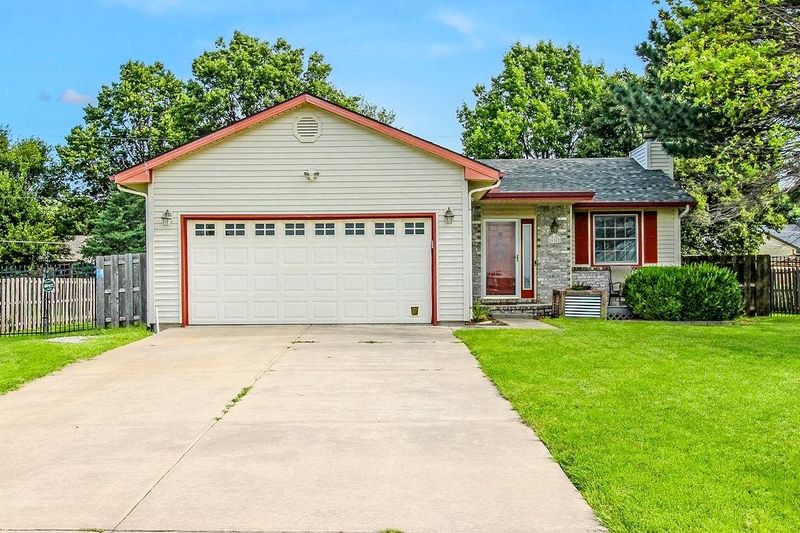 620 E School St, Rose Hill, KS 67133