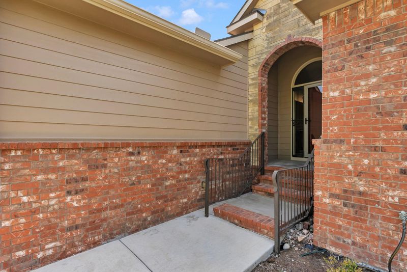 8614 E Scragg, Wichita, KS 67226