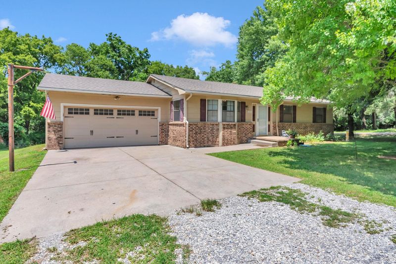 602 W Conyers Ave, Derby, KS 67037