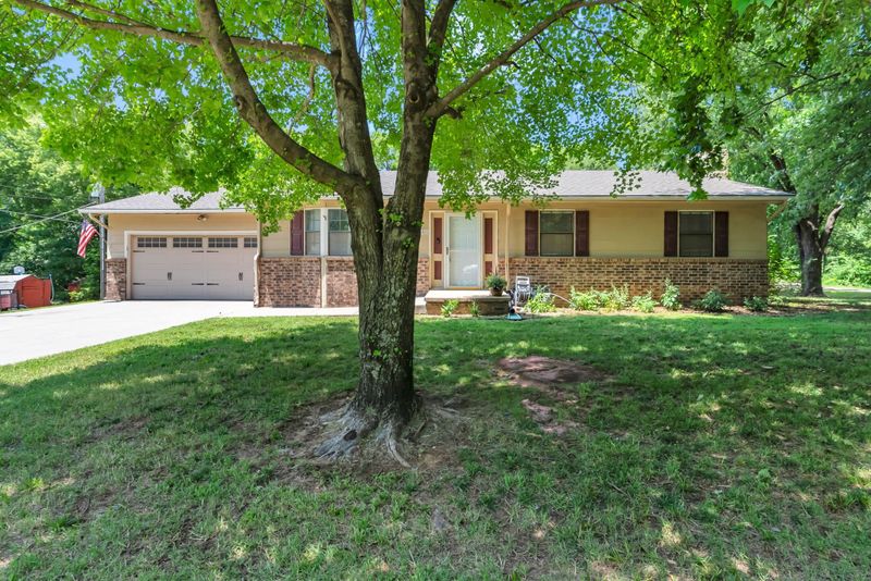 602 W Conyers Ave, Derby, KS 67037