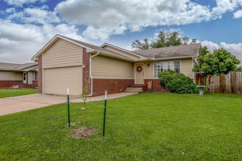 1311 Summerwood, Goddard, KS 67052