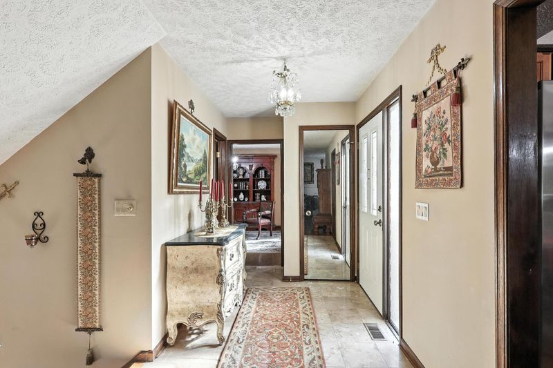 10 E Via Roma Dr, Wichita, KS 67230