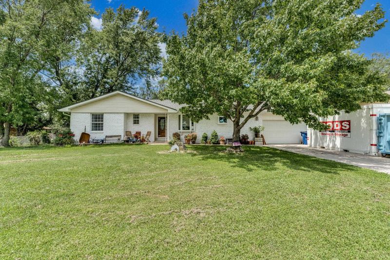 1917 Marc Ave, Andover, KS 67002