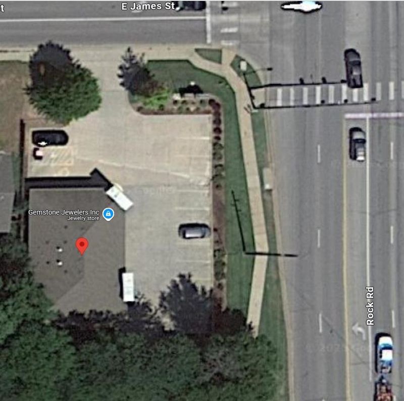 1033 N Rock Rd, Derby, KS 67037