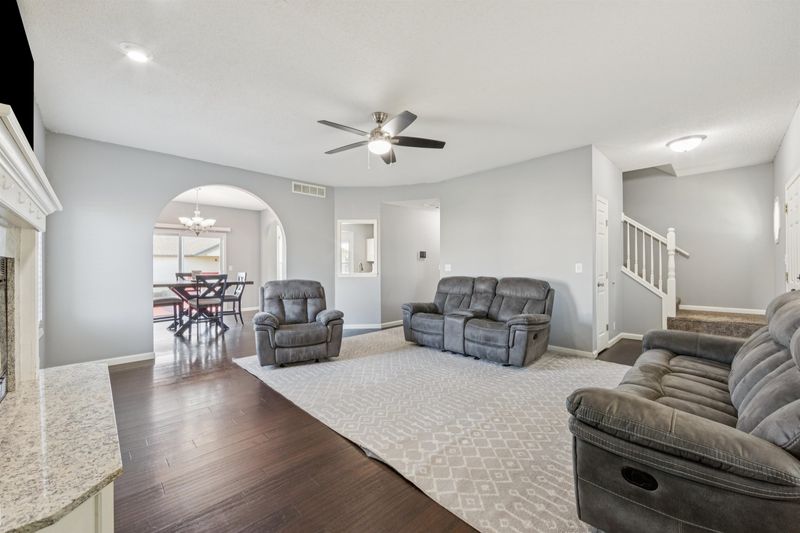 9302 E Marion St, Wichita, KS 67210