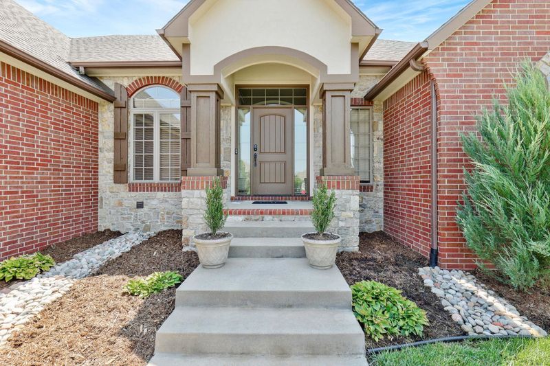 1934 N Castle Rock Ct, Wichita, KS 67230