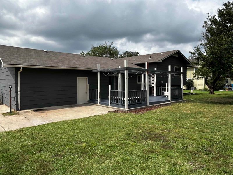 7 Rolling Hills Ct, Newton, KS 67114
