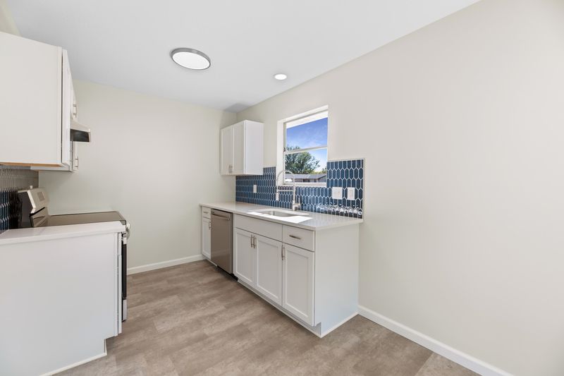 3429 S Kessler Ave, Wichita, KS 67217