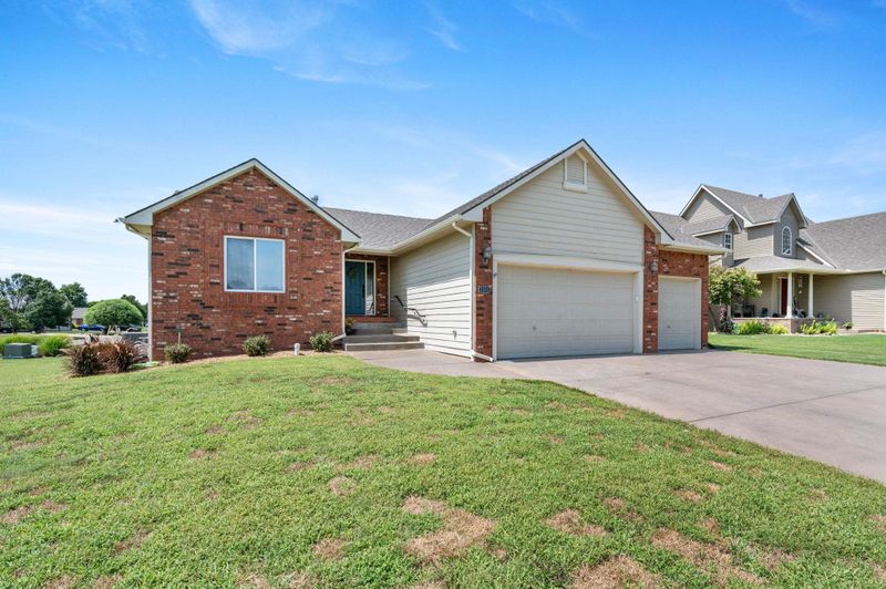3101 Country Lane Ct, Augusta, KS 67010