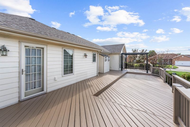 2155 Jodi Ct, Salina, KS 67401