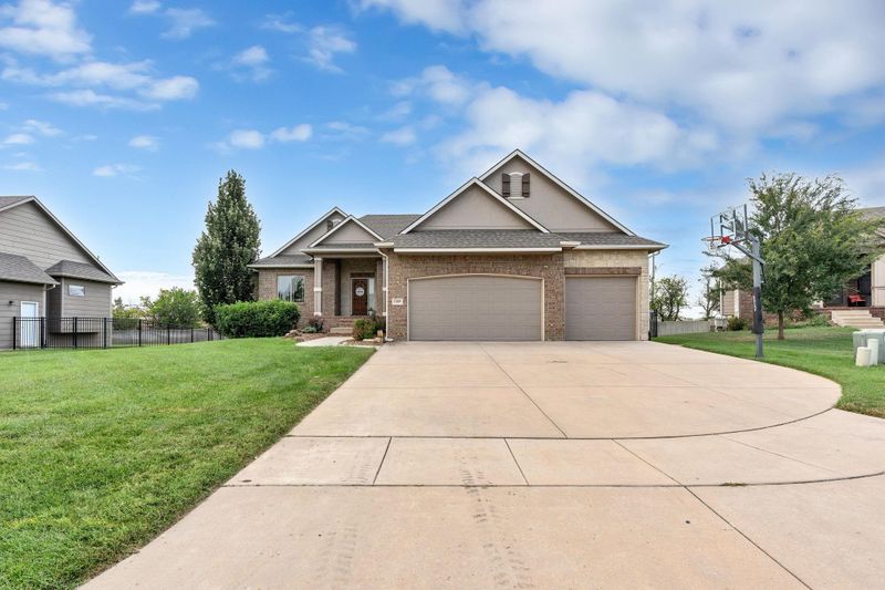 1009 E Rosemont Ct, Andover, KS 67002
