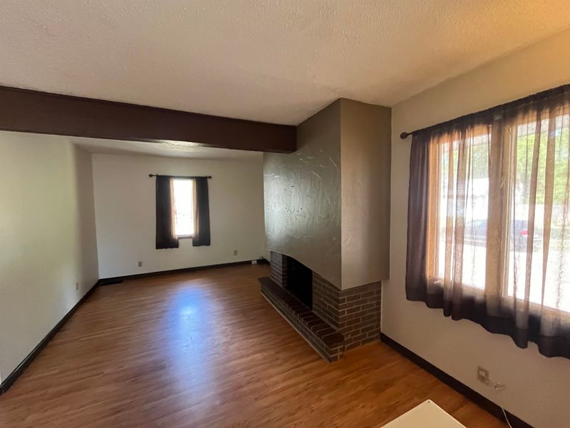 237 E Minneapolis Ave, Salina, KS 67401