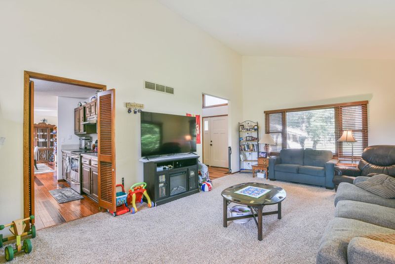 1000 S Kansas, Newton, KS 67114